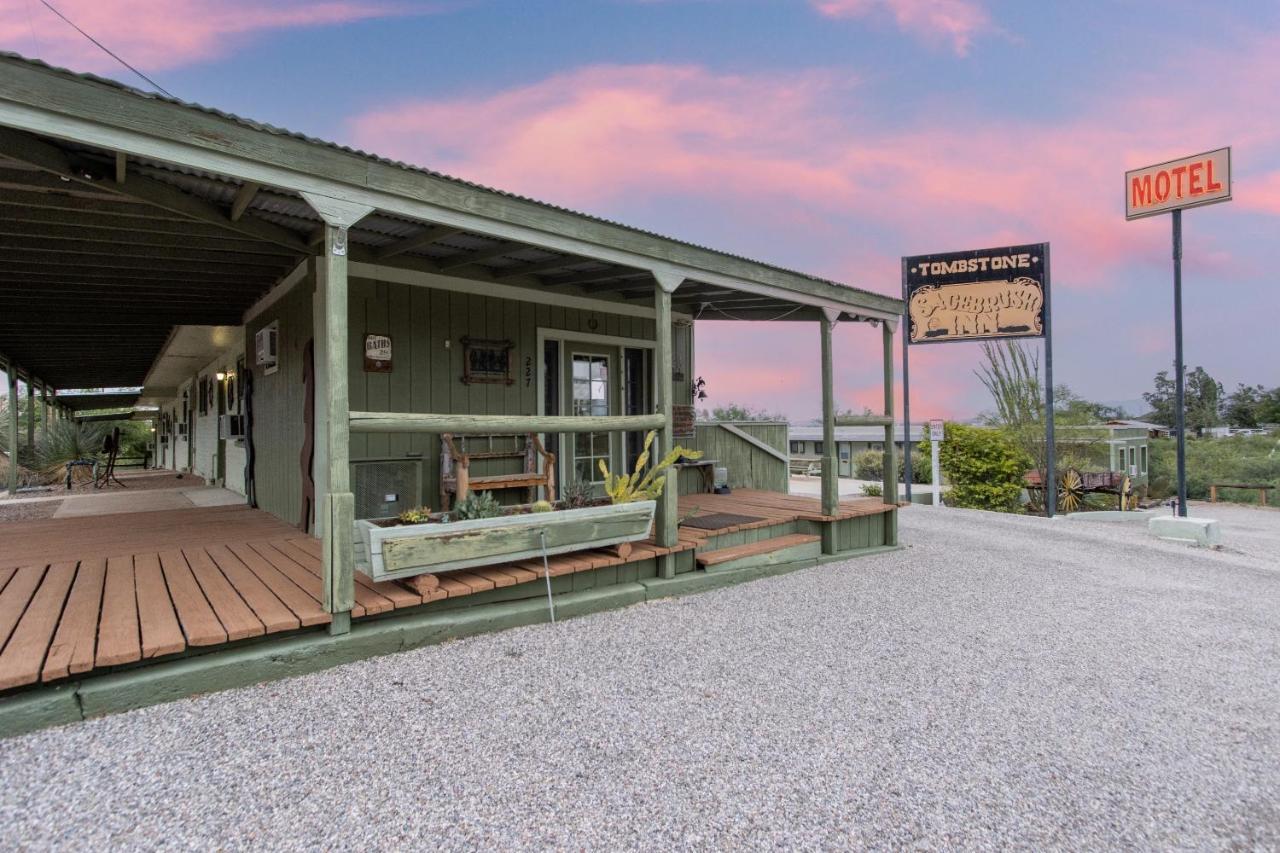 Sagebrush Inn ทูมสโตน ภายนอก รูปภาพ The main building at the station