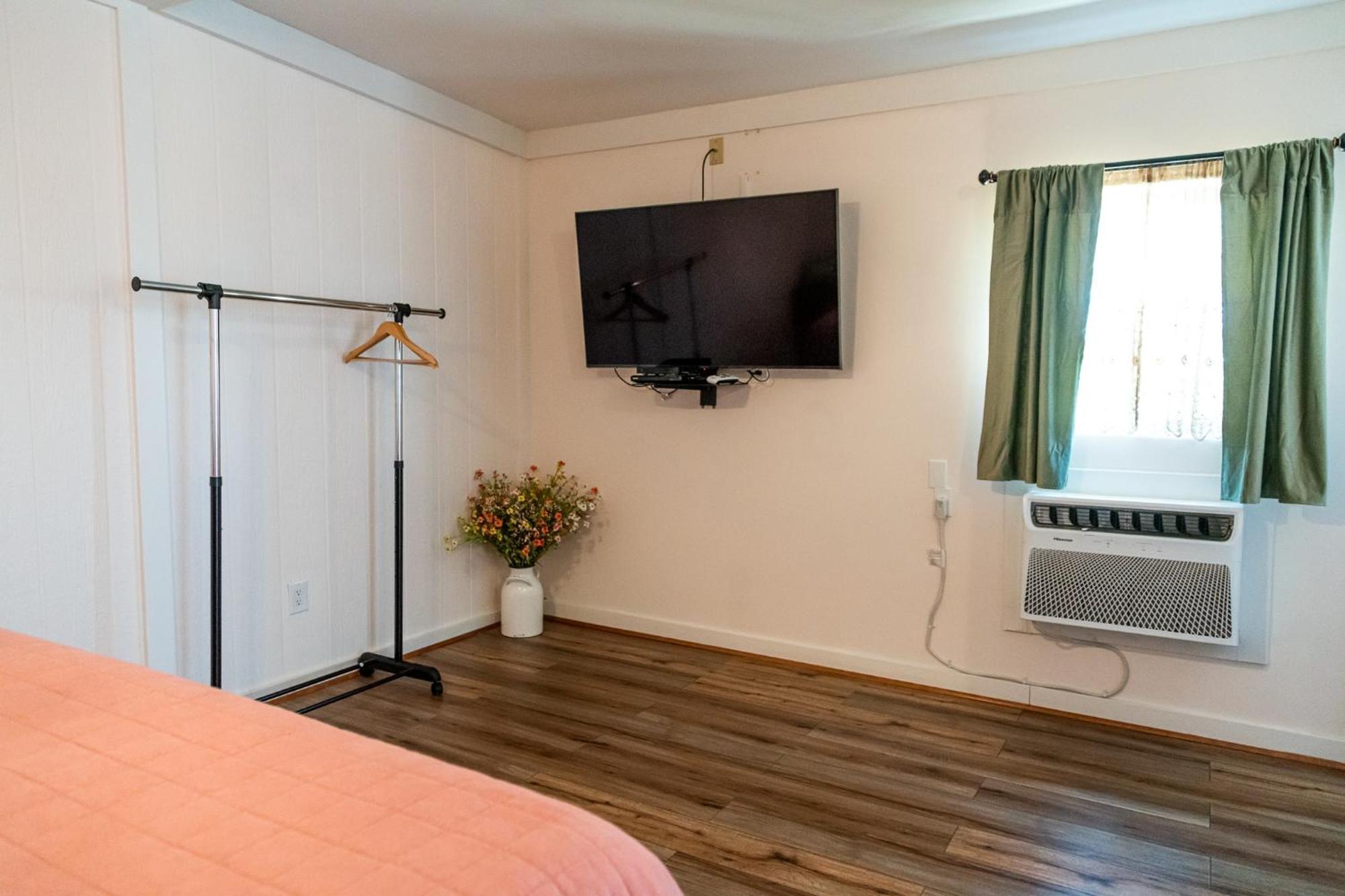 Sagebrush Inn ทูมสโตน ห้อง รูปภาพ A room at the motel